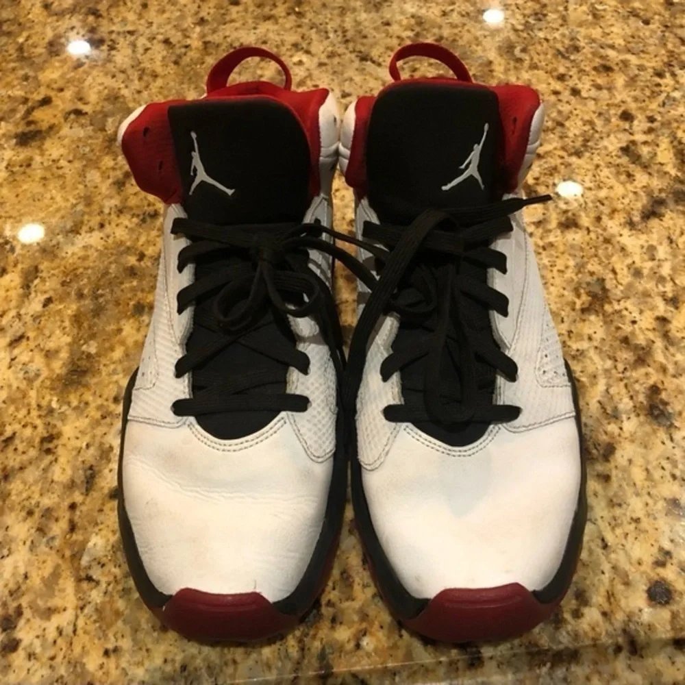 Nike Air Jordan “Lift‎ Off” sneakers. Sharp white black red leather. Siz…